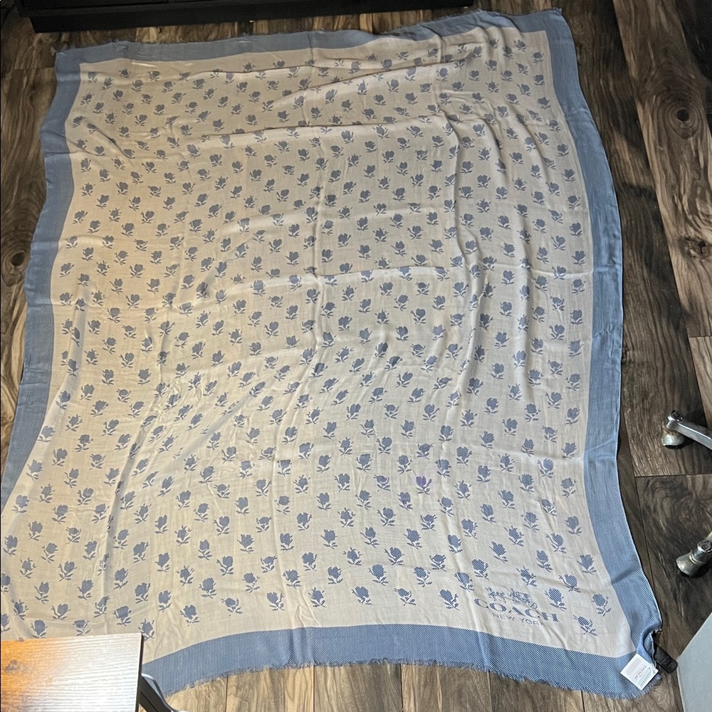 Coach Light Blue Floral Border wrap